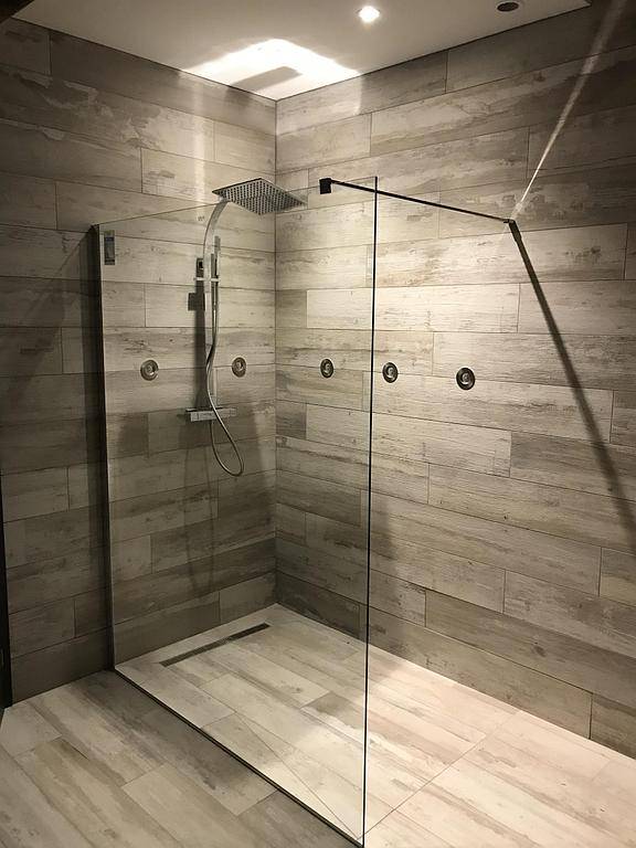 Revêtement pour salle de bains